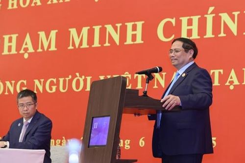 Thủ tướng gặp gỡ cộng đồng người Việt Nam tại Trung Quốc