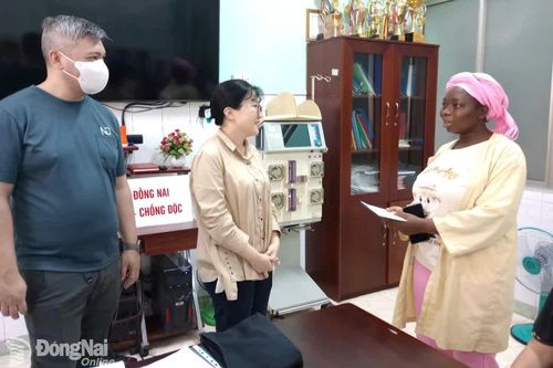 Nét đẹp đời thường: Chia sẻ với bệnh nhi có hoàn cảnh khó khăn