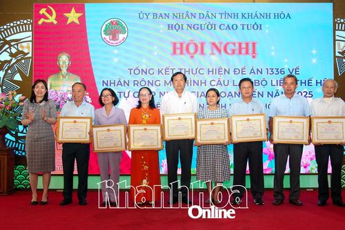 Điểm tựa của người cao tuổi