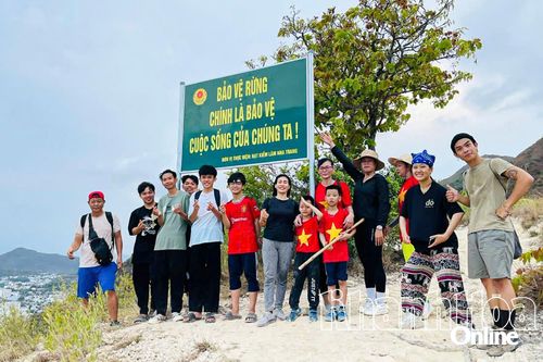 Cần quản lý chặt hoạt động leo núi tự phát