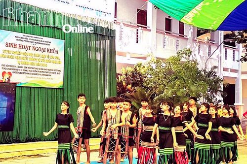 Đề xuất biên soạn, giảng dạy chương trình tiếng Raglai