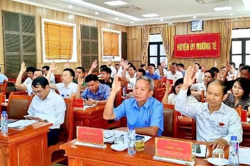 Kỳ họp thứ hai mươi ba (Kỳ họp chuyên đề) HĐND huyện Mường Tè