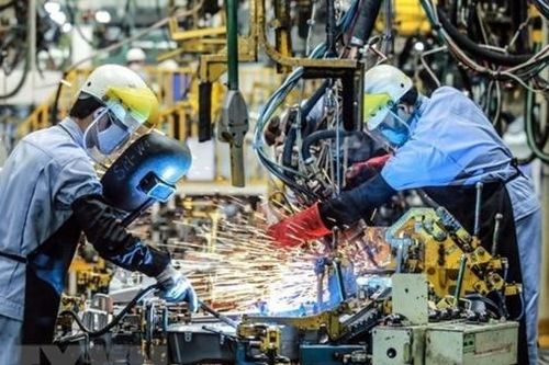 Có khởi đầu mạnh mẽ nhưng kinh tế Việt Nam đối mặt nhiều thách thức