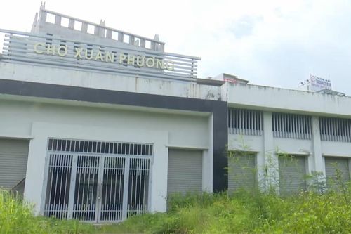 Nhiều chợ bị bỏ hoang dù vừa xây mới