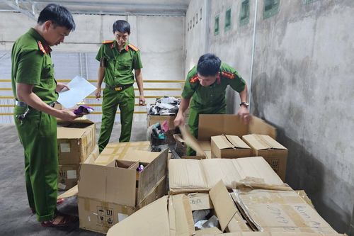 Phát hiện, thu giữ 2,5 tấn mỹ phẩm không rõ nguồn gốc ở Quảng Trị