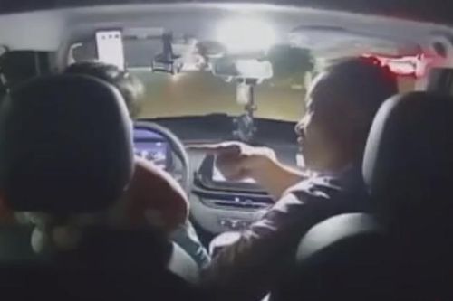 Xác minh tài xế taxi ở Nam Định bị khách hàng đánh liên tiếp vào đầu