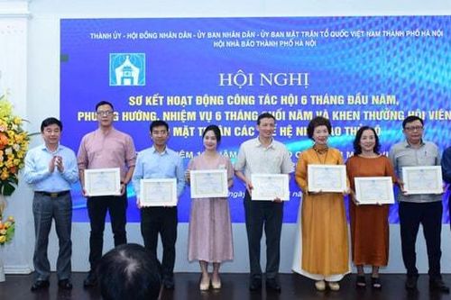Hội Nhà báo thành phố Hà Nội gặp mặt tri ân các thế hệ nhà báo Thủ đô
