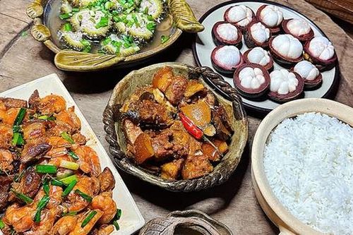 Mách mẹ đảm thực đơn bữa tối 7 ngày với món ngon cho mùa hè dễ làm tại nhà, chỉ 30 phút là xong!
