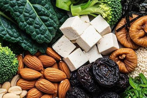 6 loại thực phẩm từ thực vật giàu canxi giúp xương chắc khỏe hơn