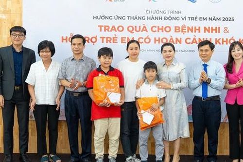 Tặng quà 1.000 bệnh nhi và hỗ trợ cho trẻ có hoàn cảnh khó khăn tại 9 bệnh viện