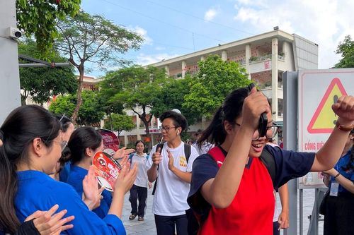 Đề thi tốt nghiệp THPT môn Ngữ văn nhận được nhiều lời khen