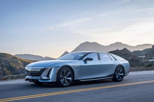 Cadillac bàn giao sedan điện siêu sang đầu tiên, giá từ 300.000 USD