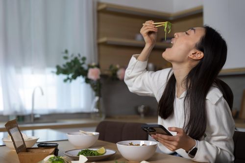 Vì sao bữa ăn nên kéo dài ít nhất 20 phút?