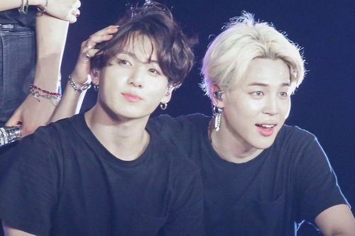 Nam thần tượng hàng đầu Kpop đến Đà Nẵng