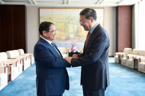 Thủ tướng Phạm Minh Chính hội kiến Bí thư Thành ủy Thượng Hải