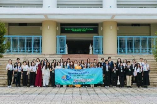 Tạo môi trường giao lưu giữa sinh viên Việt Nam và quốc tế