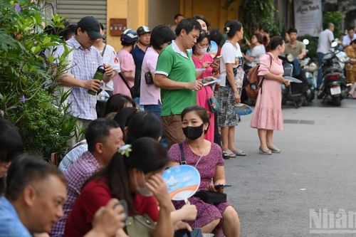 Phụ huynh có con thi tốt nghiệp THPT: Chính các cháu đã động viên bố mẹ