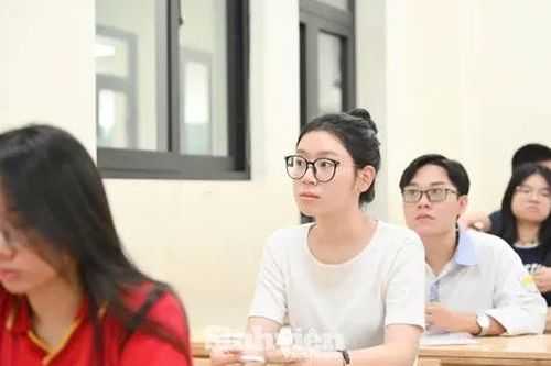 Đáp án tham khảo môn Ngữ văn kì thi tốt nghiệp THPT năm 2025