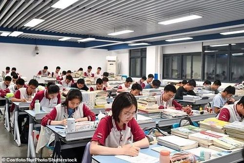 Trung Quốc tung tuyệt chiêu chống gian lận kỳ thi đại học