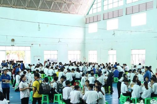 Hơn 1.200 suất ăn trưa hỗ trợ thí sinh thi tốt nghiệp THPT tại Cần Thơ