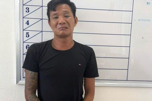 Dùng dao giết người vì cho rằng bị 'nhìn đểu'