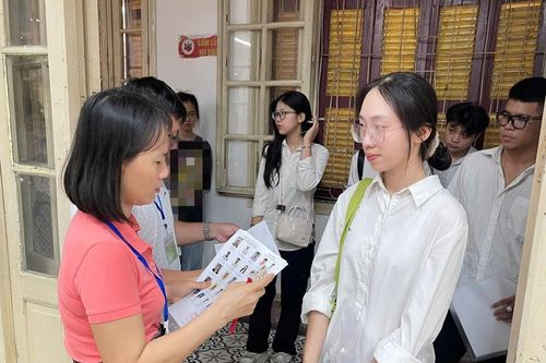 Kỳ thi tốt nghiệp THPT 2025: Thí sinh bắt đầu bước vào kỳ thi đặc biệt