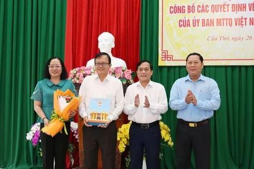 Cần Thơ: Công bố kết thúc hoạt động Ủy ban Mặt trận Tổ quốc các cấp thành phố