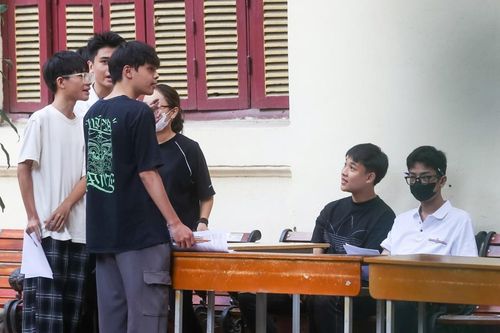 Gợi ý đáp án môn Ngữ văn kỳ thi tốt nghiệp THPT 2025