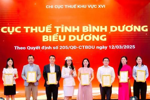 Tân Hiệp Phát được biểu dương về thành tích nổi bật trong việc nộp thuế