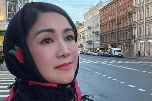 NSND Thu Hà yêu kiều giữa trời Tây, Ngọc Huyền 'Dịu dàng màu nắng' trẻ trung