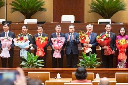 Quốc hội phê chuẩn danh sách các Phó Chủ tịch và Ủy viên Hội đồng bầu cử quốc gia