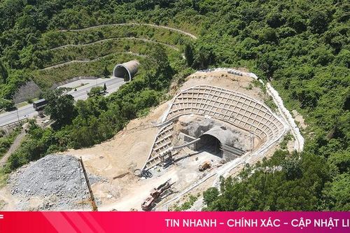 Giữa tháng 7 sẽ khoan thông hầm Đèo Ngang nối Hà Tĩnh và Quảng Bình