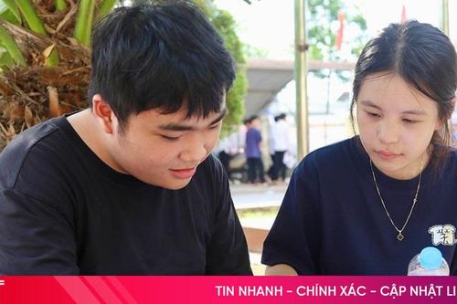 Ngày thi đầu tiên nhiều cảm xúc của thí sinh Hà Tĩnh