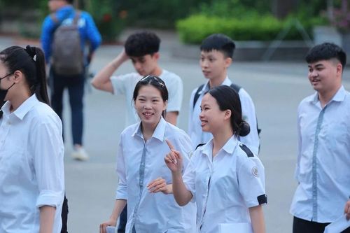 Giáo viên: Đề thi Ngữ Văn có tính phân hóa cao, vừa thú vị vừa thách thức