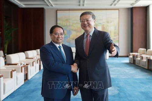 Thủ tướng Phạm Minh Chính gặp Bí thư Thành ủy Thượng Hải Trần Cát Ninh
