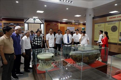 Đánh thức tiềm năng giá trị di sản văn hóa 'Tinh hoa cổ vật Hà Nam'