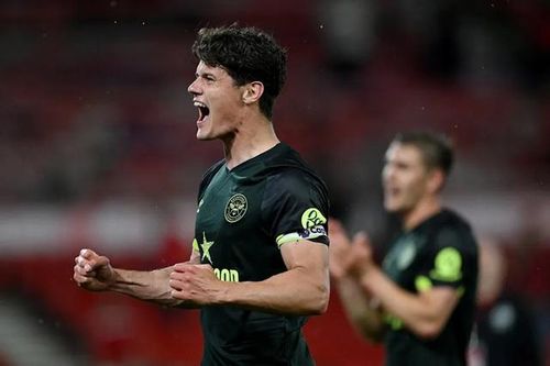 Arsenal bất ngờ hỏi mua đội trưởng của Brentford với giá rẻ