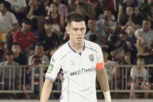 Tiến Linh quá kém