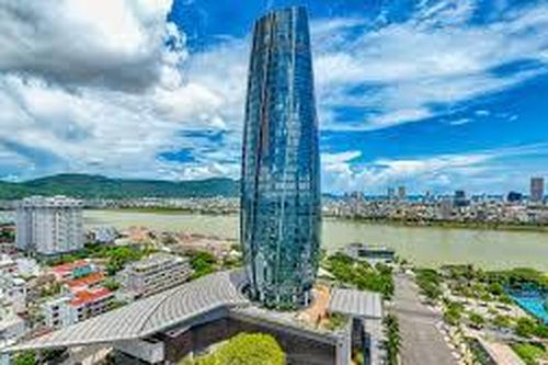 Nỗ lực hoàn thành công tác chuyên môn