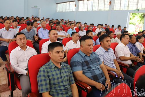 Đại biểu HĐND tỉnh tiếp xúc cử tri huyện Tủa Chùa