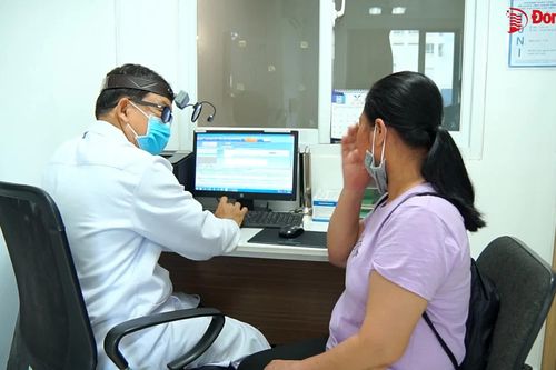 Khám miễn phí tầm soát bệnh lý về thanh quản