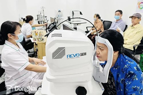 Bệnh đứt lệ đạo nguy hiểm ra sao?