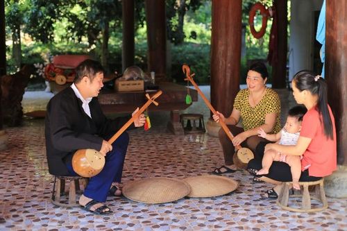 Phát triển du lịch bền vững