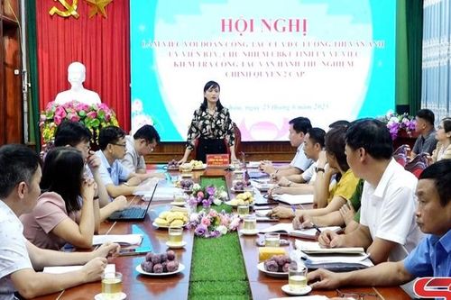 Đồng chí Chủ nhiệm Ủy ban Kiểm tra Tỉnh ủy kiểm tra việc vận hành thử nghiệm chính quyền địa phương 2 cấp tại huyện Yên Châu