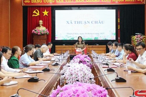 Đồng chí Trưởng ban Tuyên giáo và Dân vận Tỉnh ủy kiểm tra việc vận hành chính quyền địa phương 2 cấp tại huyện Thuận Châu