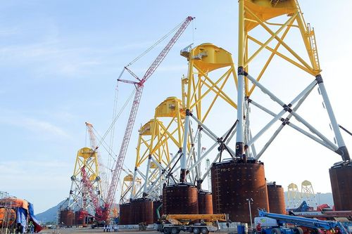 Dịch vụ Kỹ thuật Dầu khí (PVS): Xuất khẩu 33 chân đế điện gió ngoài khơi 'khủng'