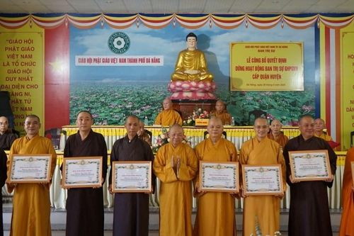 Đà Nẵng: Công bố quyết định dừng hoạt động 7 Ban Trị sự GHPGVN các quận, huyện