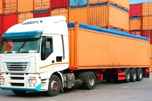Đẩy mạnh phân cấp lĩnh vực vận tải về địa phương