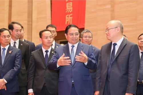 Thượng Hải có thể hỗ trợ Việt Nam phát triển chứng khoán
