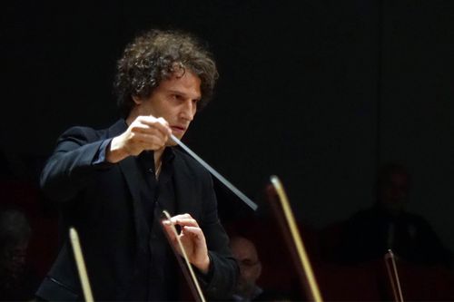 Nghệ sĩ dương cầm David Greilsammer trở lại Việt Nam